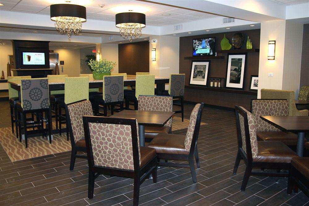 Hampton Inn Доувър Екстериор снимка